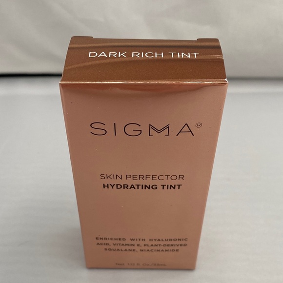 Sigma Hydrating Skin Perfector Tint - Picture 1 of 7